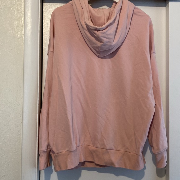 Puma Women's Classics Logo Sweatshirt 1X NWOT!!! - Picture 2 of 3